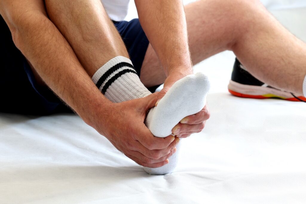 Descubre cómo prevenir y tratar la fascitis plantar