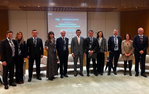 Imagen para: El Dr. Juan Abarca Cidón, Premio a la Excelencia en la Dirección de Personas por DCH