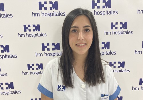 Imagen para: El trabajo de investigación de la enfermera Lara Navas, de HM Nou Delfos, gana uno de los premios de la Sociedad Catalana de Medicina Intensiva y Crítica