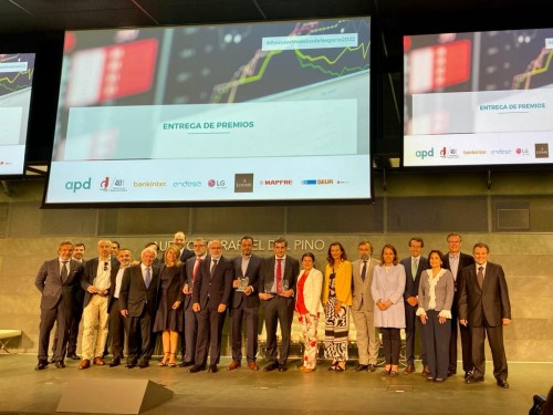 Imagen para: HM Hospitales galardonado doblemente en los ‘Premios DS’ en las categorías de ‘Factor Humano’ y ‘Sostenibilidad’