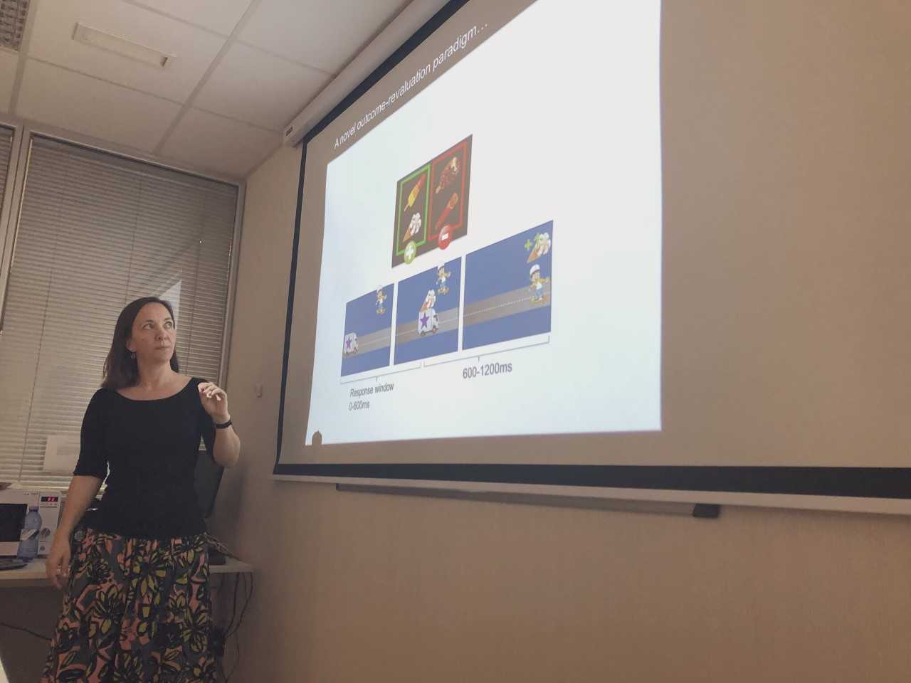 Imagen para: La prestigiosa investigadora holandesa Dra. Sanne de Wit visitó HM CINAC