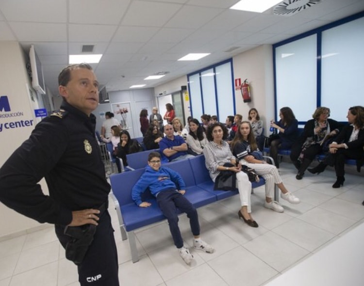 Imagen para: HM IMI Toledo organiza las I Jornadas sobre Seguridad en Internet para menores