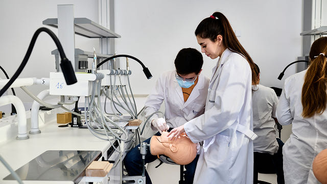 Futuro sanidad, médicos en prácticas