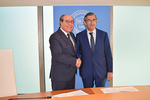 Imagen para: UIE y HM Hospitales pondrán en marcha el Grado de Enfermería y progresivamente nuevos estudios superiores en Ciencias de la Salud en Galicia