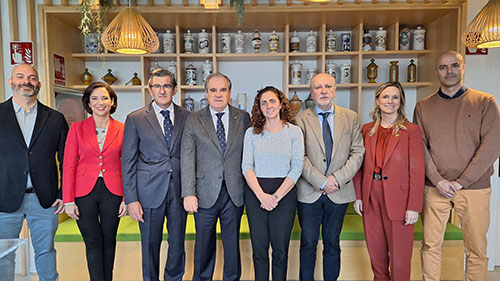 Imagen para: La Facultad HM Hospitales de Ciencias de la Salud de UCJC analiza junto al Consejo General de Colegios Farmacéuticos la nueva normativa europea para adaptarla a su Grado de Farmacia