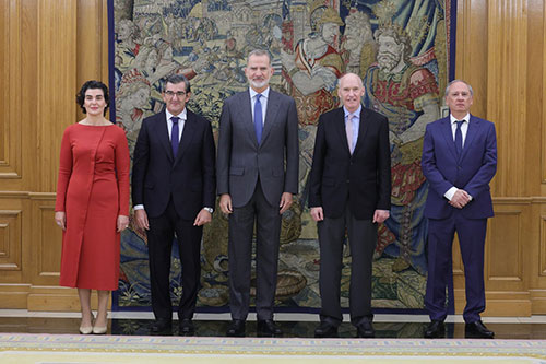 Imagen para: El Dr. Carl H. June recoge el galardón de la IV Edición de ‘Abarca Prize’ por el desarrollo de la inmunoterapia con Células CAR-T contra el Cáncer de la Sangre