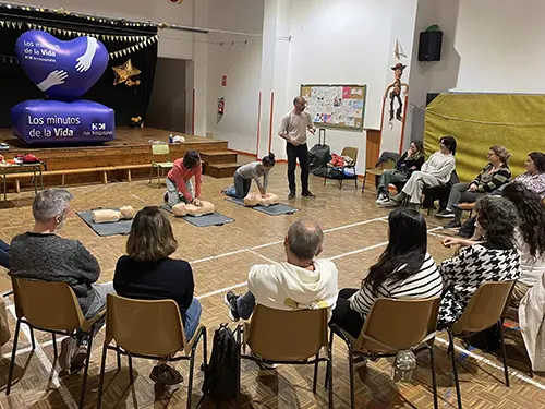 Imagen para: Las familias del ANPA Labaca reciben formación en primeros auxilios en el marco del programa ‘Los minutos de la Vida’ de HM Hospitales