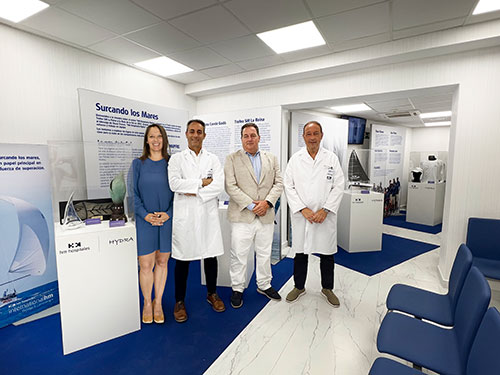Imagen para: El Hospital Internacional HM Santa Elena acoge la exposición ‘Navegando hacia el futuro’ dedicada a los éxitos del velero ‘HM Hospitales Hydra’
