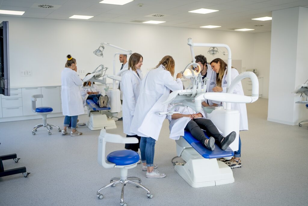 Cesur y HM Hospitales apuestan por Barcelona para abrir un nuevo centro de vanguardia en Formación Profesional sanitaria