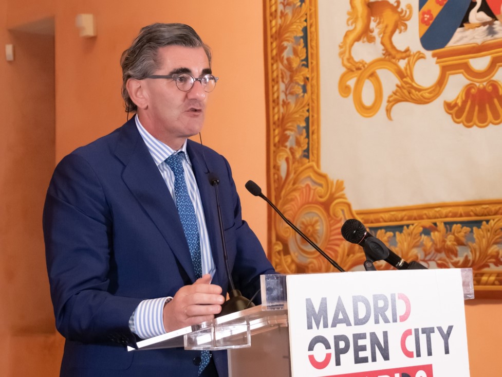 Imagen para: HM Hospitales galardonado con el ‘Madrid Open City Awards’ por su contribución al mantenimiento y mejora de la salud de la población
