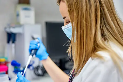 Imagen para: Casi mil pacientes se benefician de los más de 300 ensayos clínicos desarrollados por la Fundación de Investigación HM Hospitales en 2023