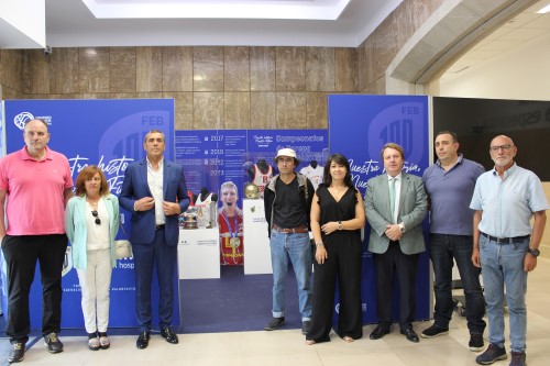 Imagen para: La Exposición Centenario de HM Hospitales y la Federación Española de Baloncesto llega al Hospital HM La Esperanza