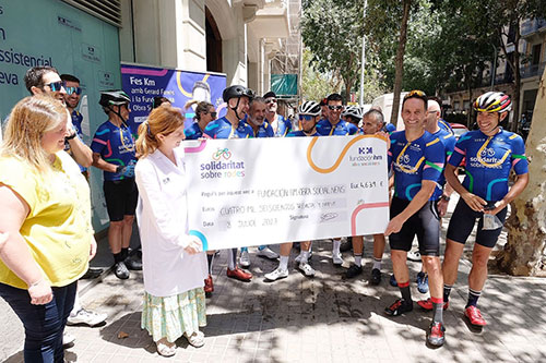 Imagen para: ‘Solidaritat sobre rodes’ y Gerard Farrés cruzan la meta y recaudan más de 4.500 € para el cuidado de la salud de los niños vulnerables de Barcelona