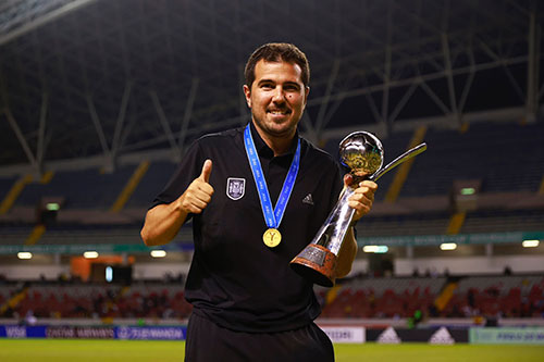 Imagen para: El Dr. Abel Gómez Cáceres lidera el abordaje de lesiones de hombro y rodilla de HM Hospitales en Málaga