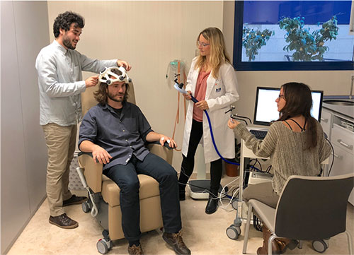 Imagen para: La estimulación por campo magnético estático se muestra prometedora para tratar los movimientos involuntarios en la Enfermedad de Parkinson