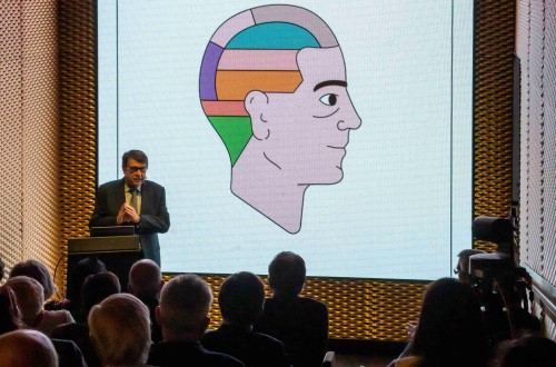 Imagen para: El equipo médico del Dr. Ángel G. Pinto presenta la guía de cirugía cardiaca