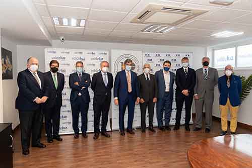 Imagen para: HM Hospitales, CGCOM y Valdeluz mayores se alían para facilitar la asistencia preferencial y gratuita a médicos jubilados