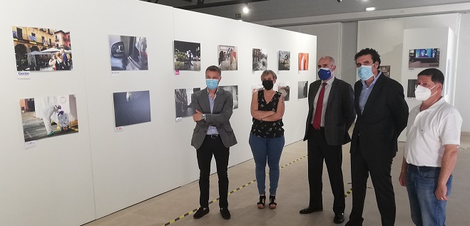 Imagen para: La exposición ‘imágenes periodísticas de la pandemia’ de HM Hospitales llega a Valencia de Don Juan