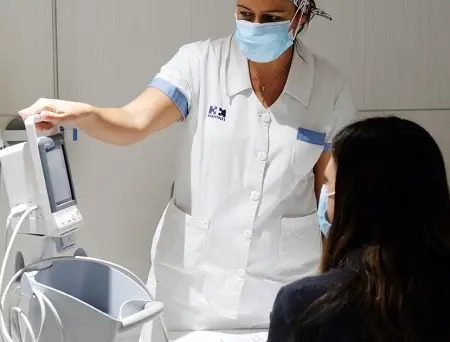 Imagen para: Los pacientes que han padecido la COVID-19 con mayor afectación respiratoria presentan después más problemas neurológicos