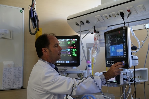 El Dr. Ricard Ferrer Roca