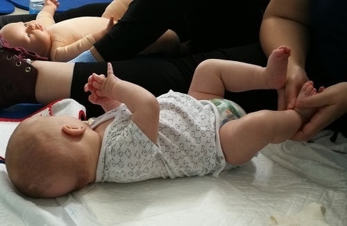 La Maternidad HM Belén pone en marcha un programa de cursos de masaje infantil para padres