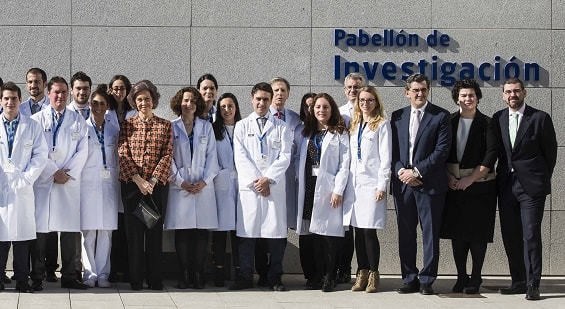 S. M. la Reina Doña Sofía visita HM CINAC para conocer los últimos avances en el control de la enfermedad de Parkinson