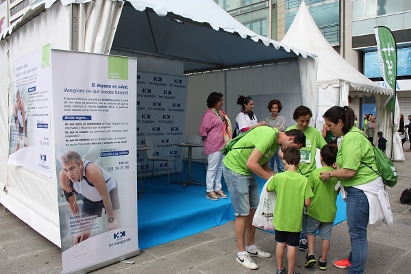 HM Hospitales apoyó a la Asociación Española contra el Cáncer en la carrera solidaria celebrada el pasado domingo en A Coruña