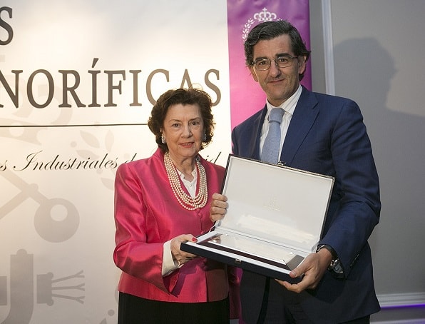 HM Hospitales recibe la mención honorífica a la empresa más innovadora por parte del Colegio Oficial de Ingenieros Industriales de Madrid.