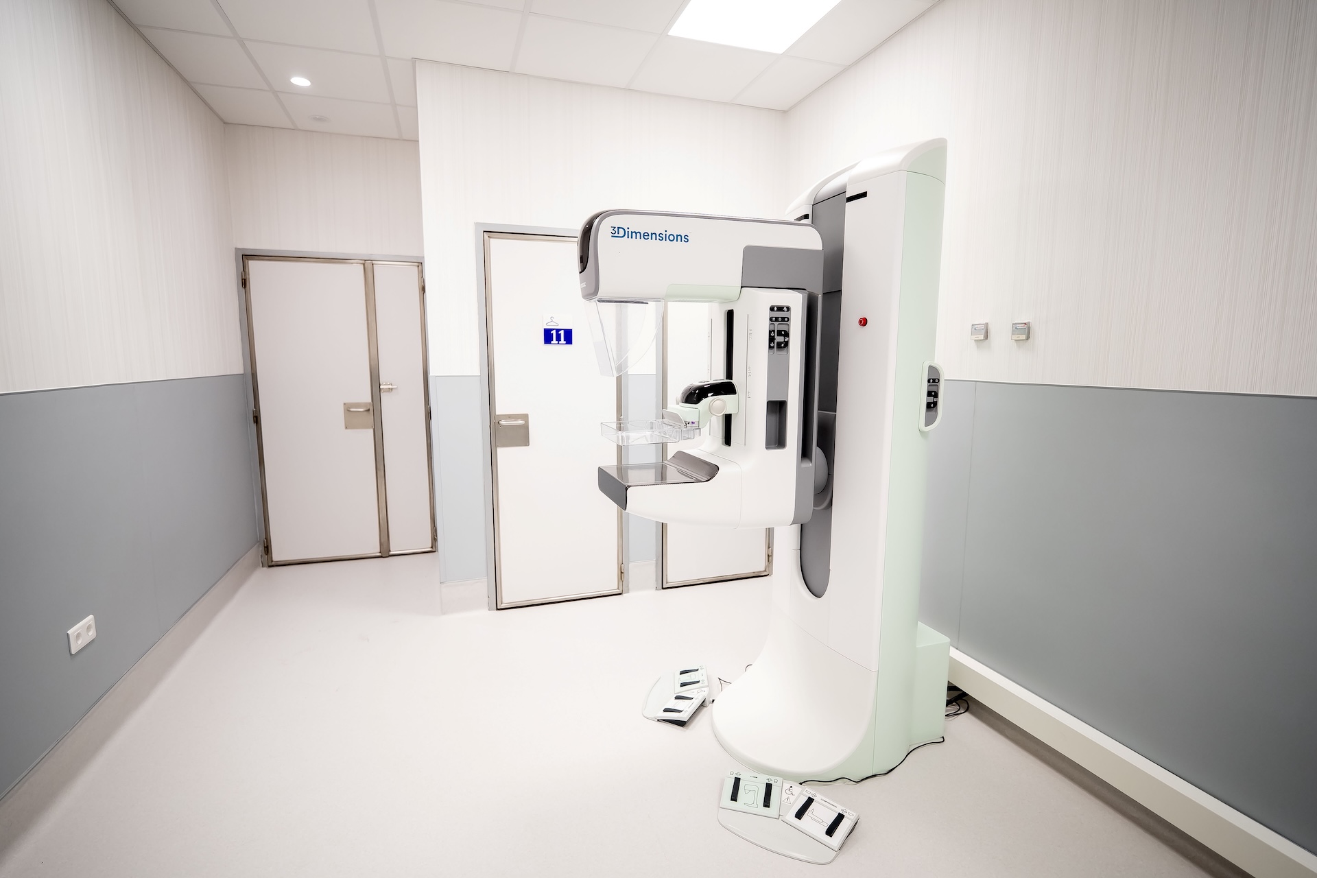 Imagen para: HM Santísima Trinidad incorpora un equipo de mamografía digital con tomosíntesis 3D de última generación