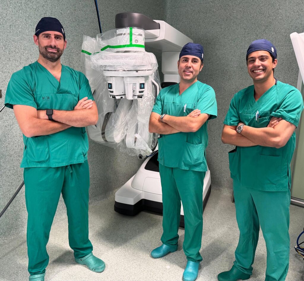 HM Hospitales y ROC Clinic marcan un hito en la cirugía urológica al realizar la primera cistectomía radical robótica con da Vinci Single Port en España y la tercera de Europa