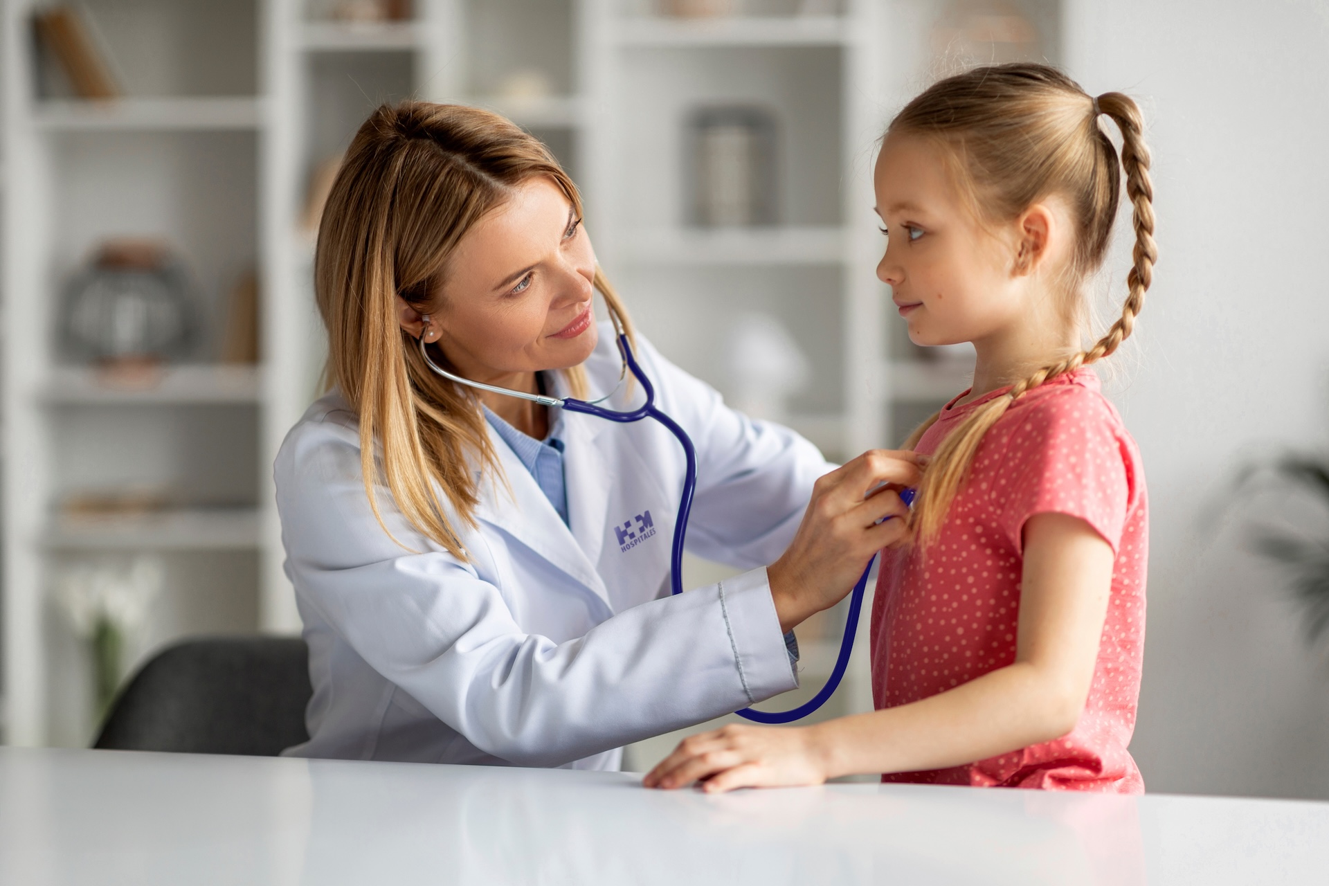 Imagen para: Quemaduras, gastroenteritis, conjuntivitis, otitis y contusiones, las urgencias pediátricas más frecuentes en verano