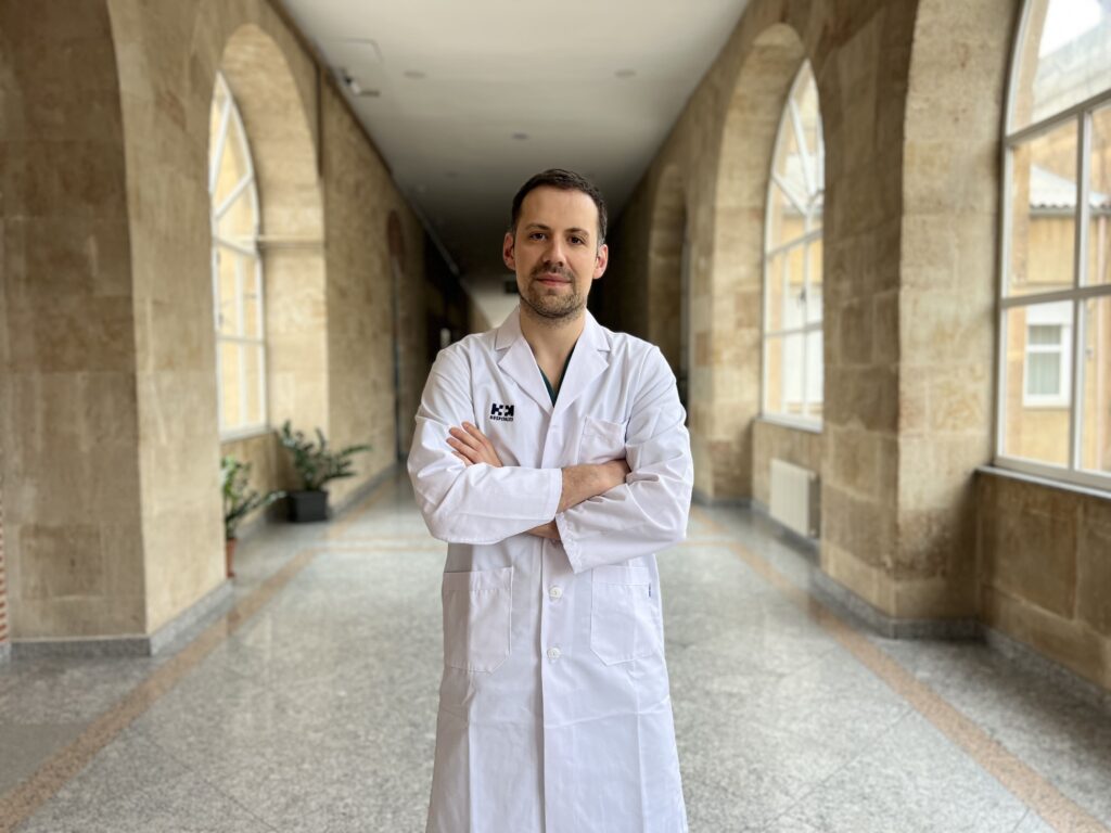 Los dermatólogos del Hospital HM Santísima Trinidad insisten en la importancia de la exposición solar responsable