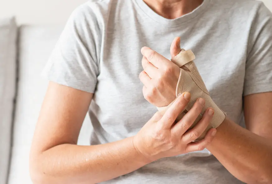 Imagen para: Rizartrosis: qué es, síntomas, causas, ejercicios y tratamientos apra aliviar el dolor
