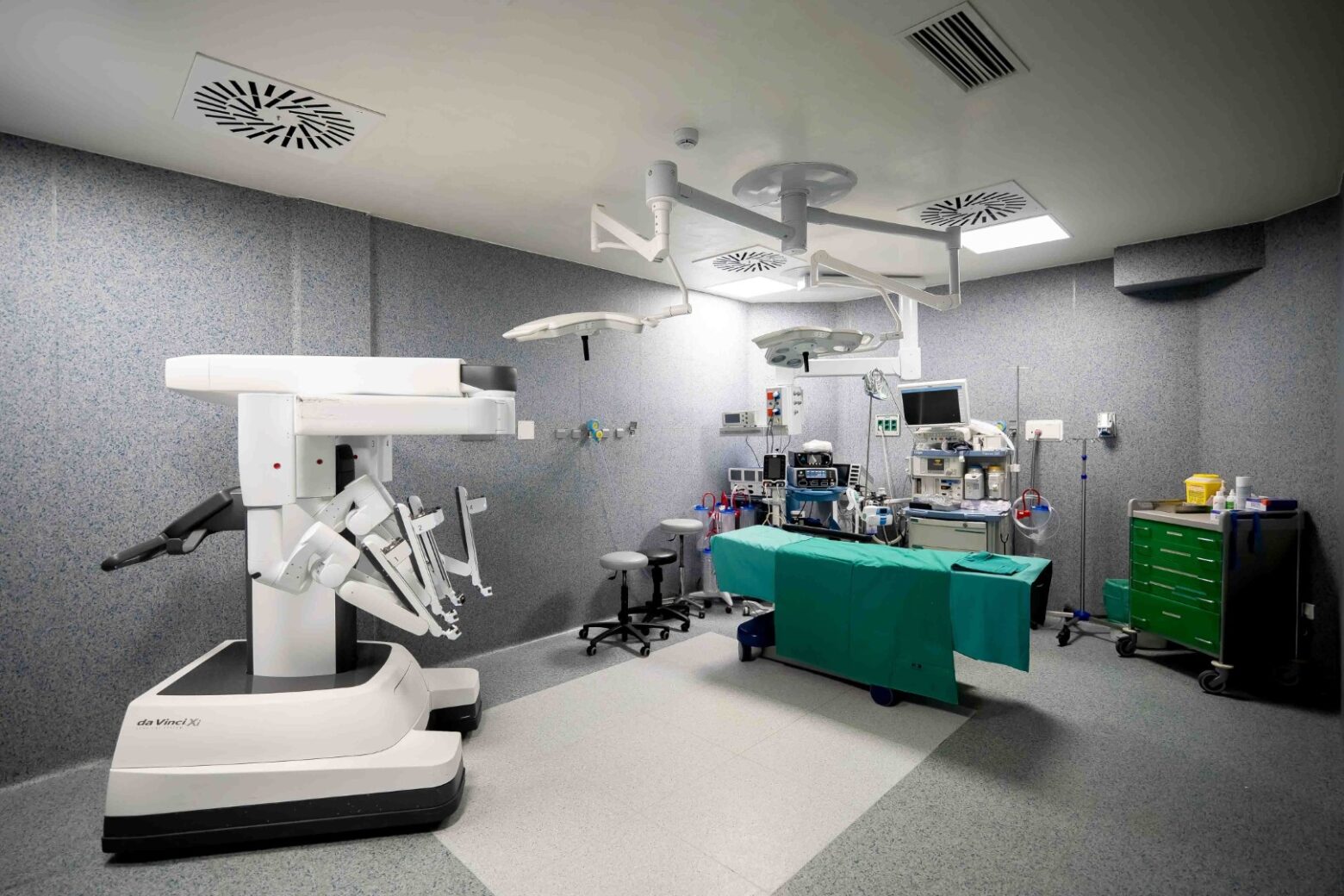 HM Modelo quirófano Da Vinci II