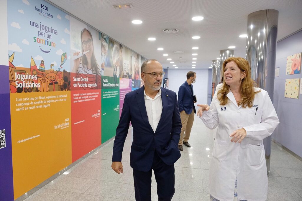 El conseller de Drets Socials visita l’Hospital HM Nens