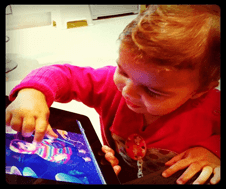 Helena con ipad