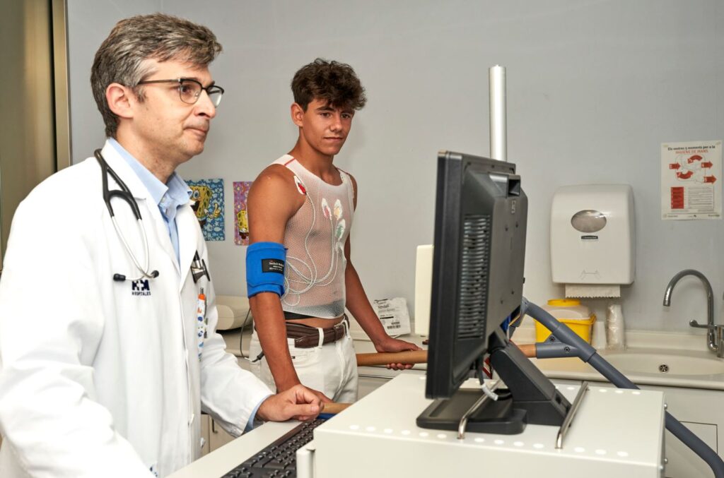 La revisión médica deportiva es clave para evitar complicaciones de salud severas en los niños que practican deporte