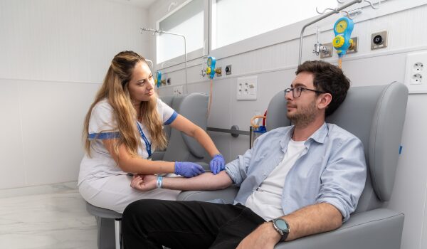 cuando acudir urgencias hm nou delfos barcelona