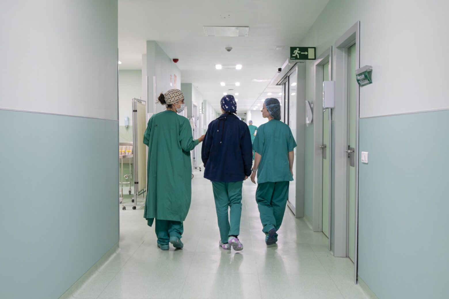 HM Puerta del Sur médicos en pasillo