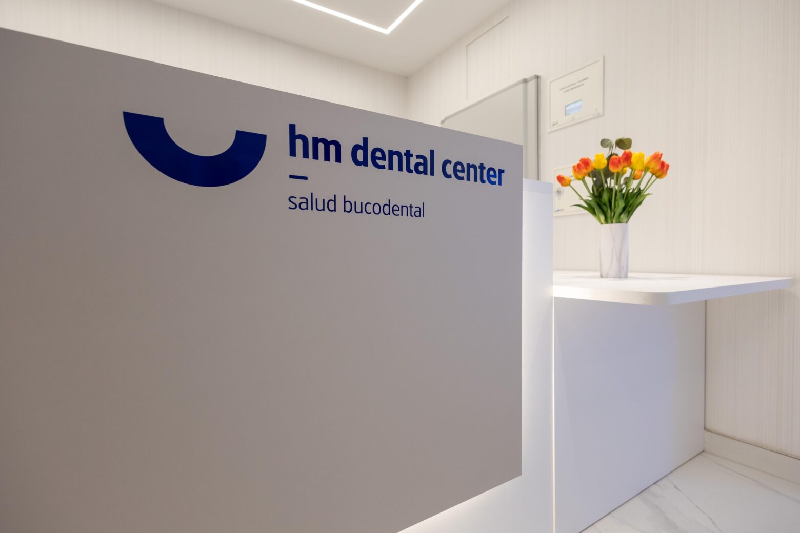 HM Dental Center entrada